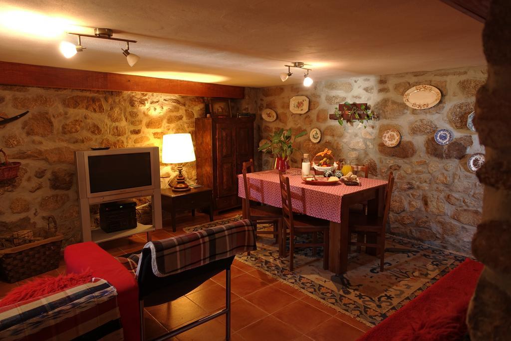 Casas Da Fonte - Serra Da Estrela Seia Luaran gambar